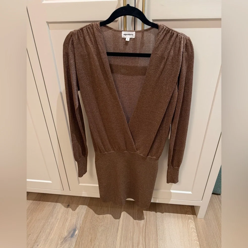 Superdown Aura mini Dress mocha metallic - Picture 2 of 5